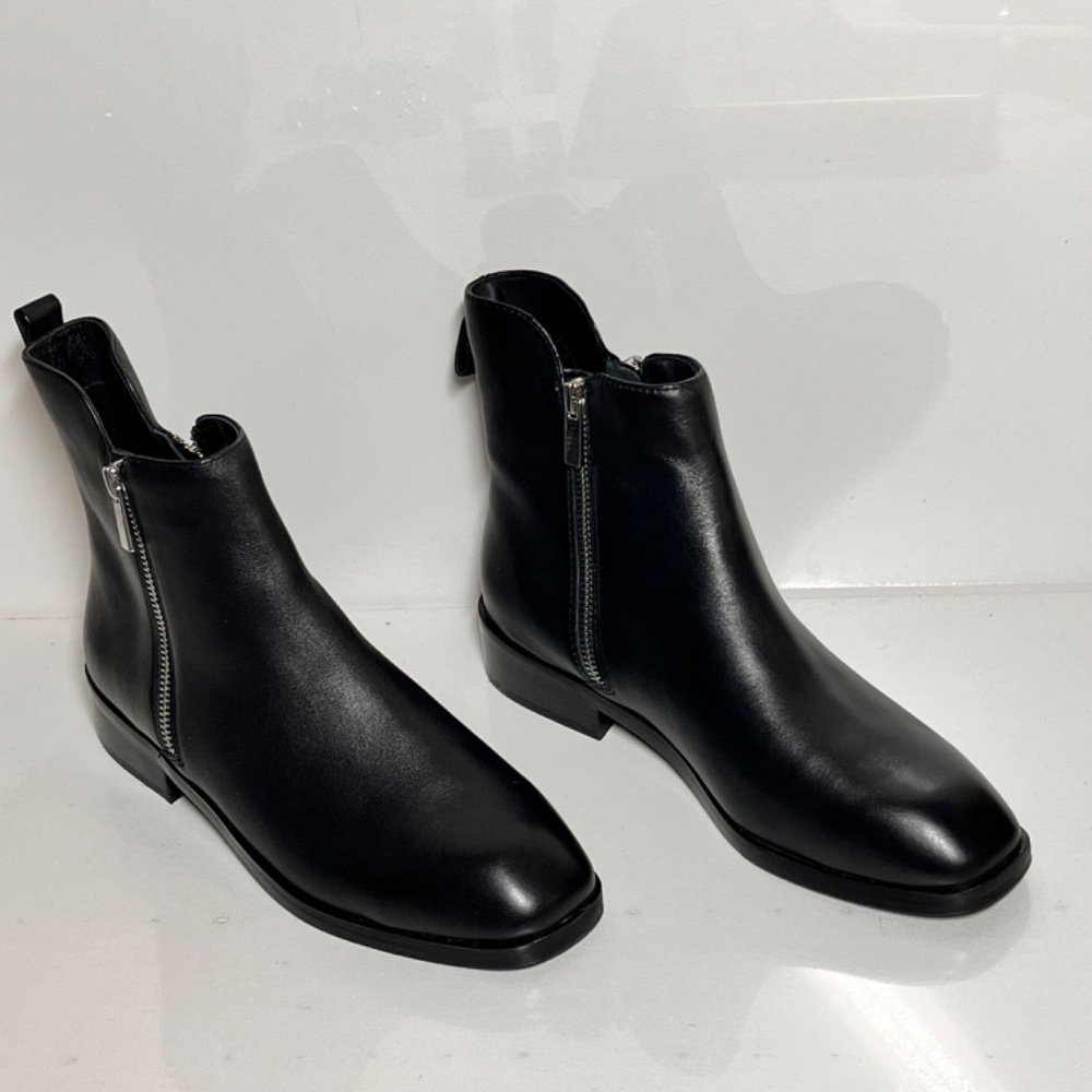 42 GOLD Yearling Leather Booties - Picture 2 of 7